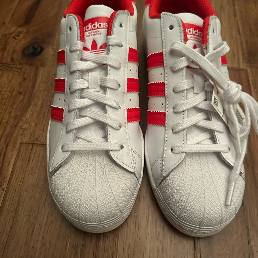 Adidas White and Red Classic Sneakers - Picture 2 of 5